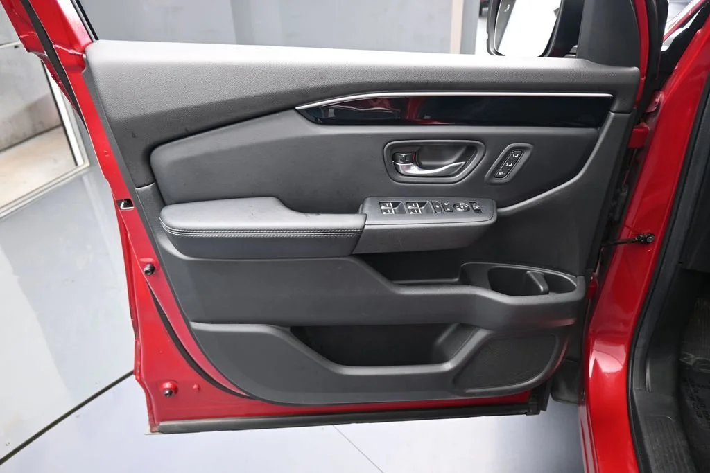 Used 2024 Radiant Red Metallic II Honda Touring image 12