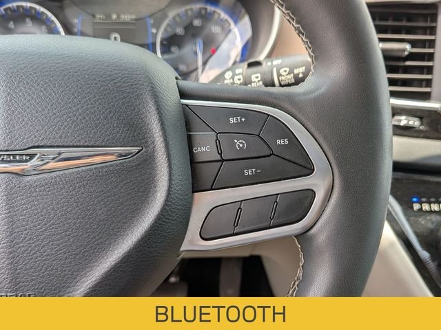 Used 2023 White Chrysler LX image 19
