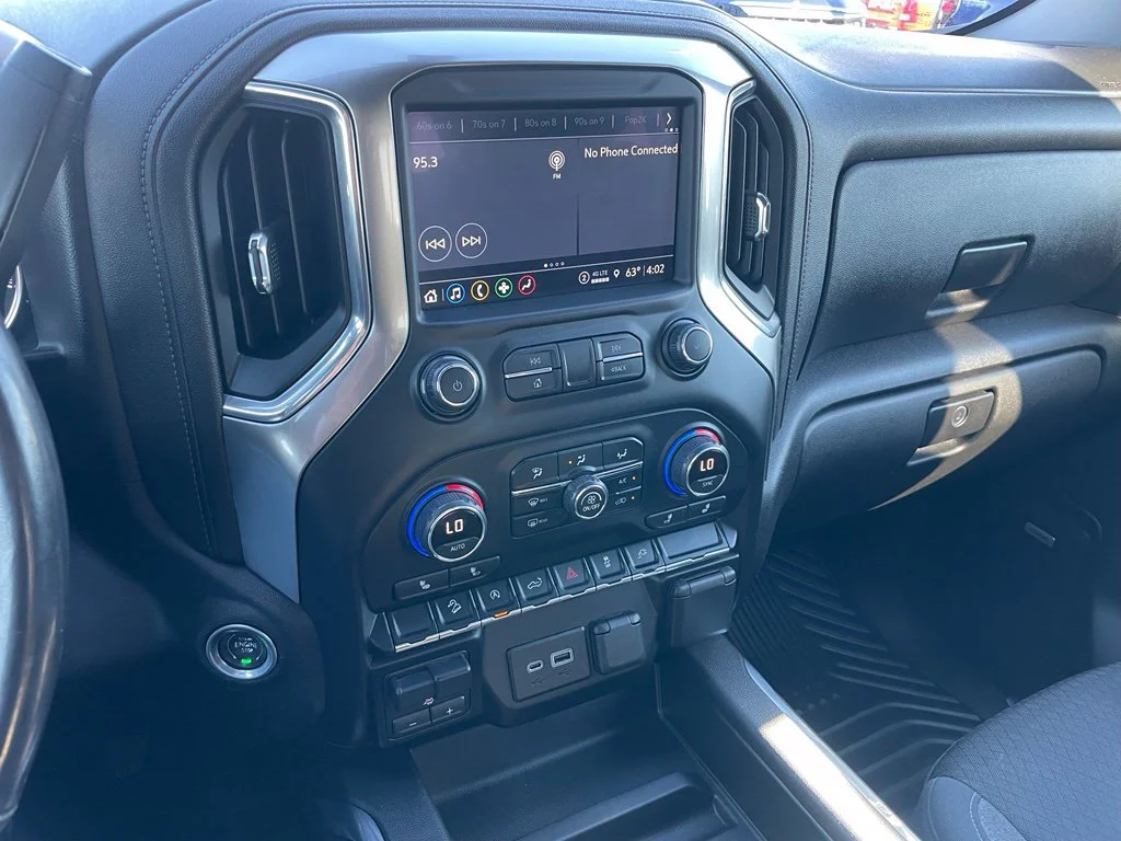 Used 2021 Gray Chevrolet RST image 9