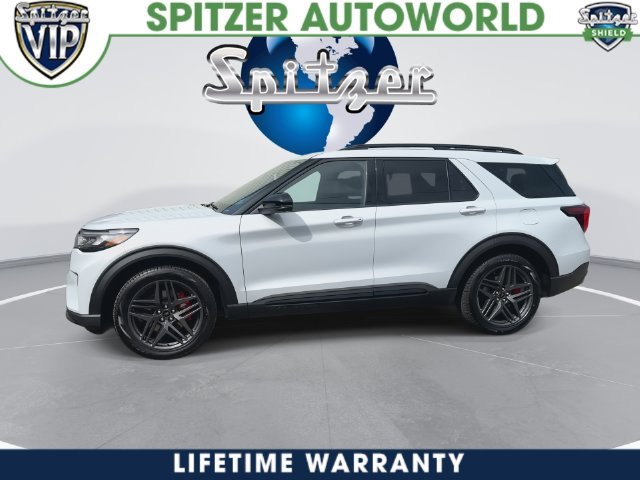 New 2026 Space White Metallic Ford ST image 9
