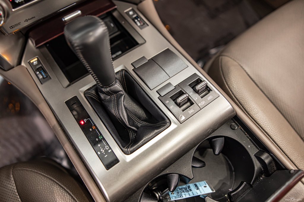 Used 2018 Red Lexus 460 image 28