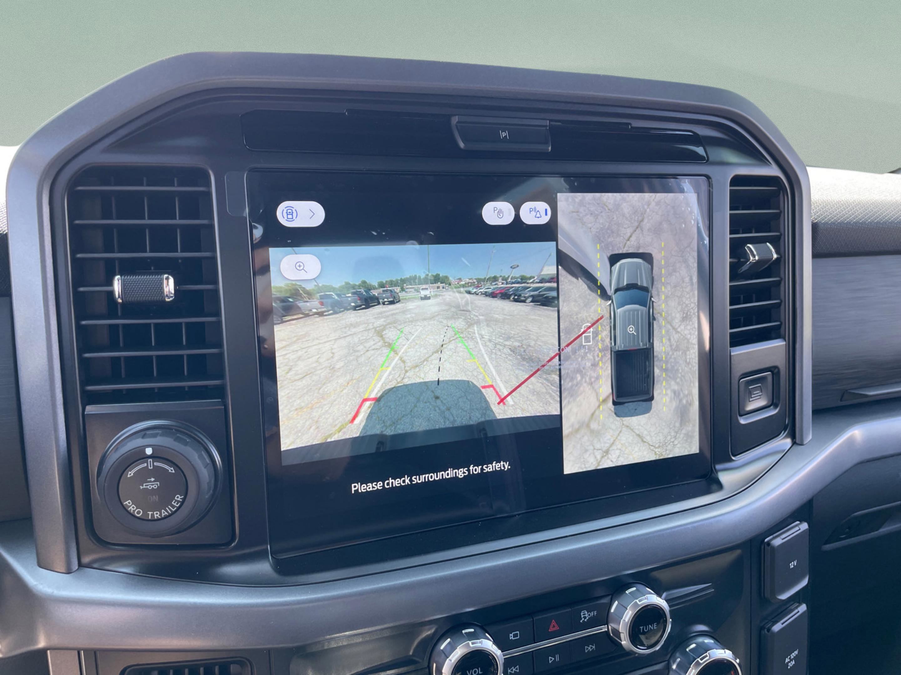 2025 Ford F-150 XLT - Photo 24