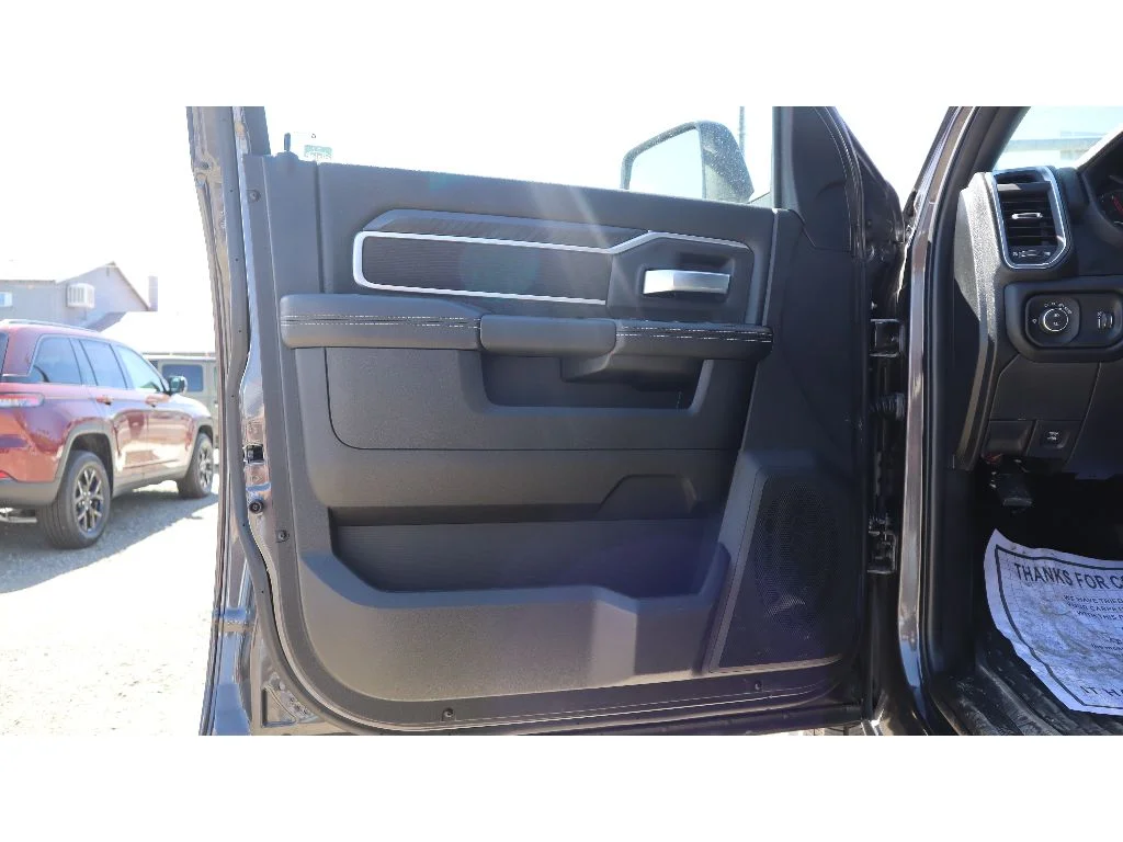 2025 RAM 2500 Big Horn - Photo 10