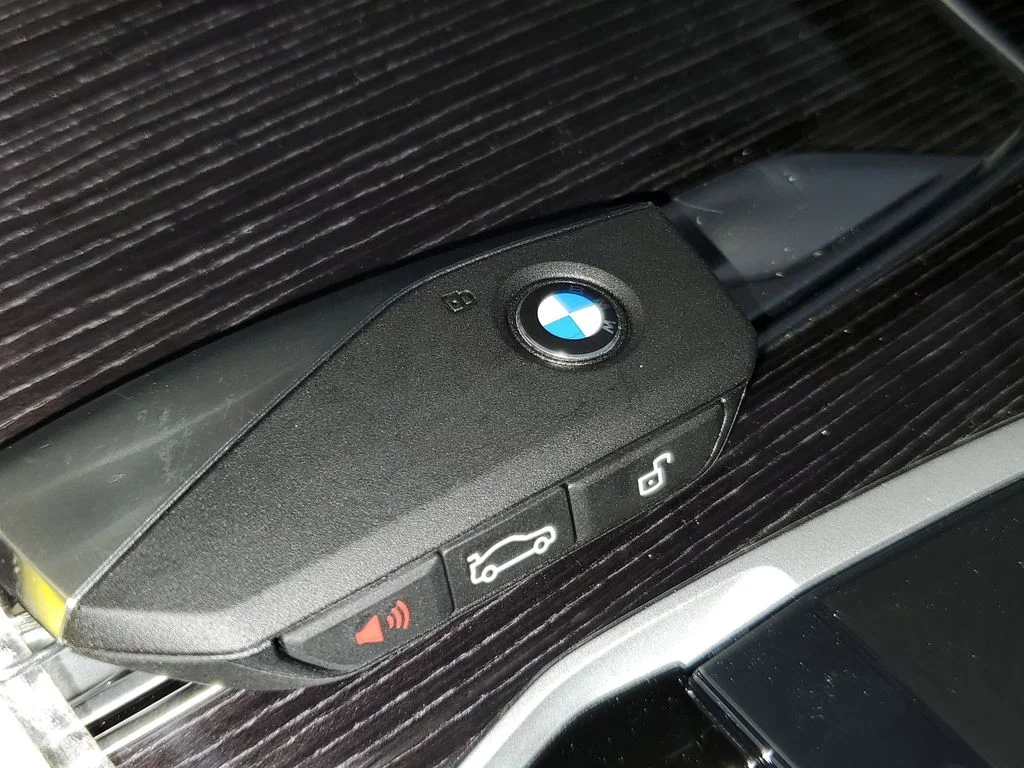 Used 2026 Black Sapphire Metallic BMW sDrive40i image 26