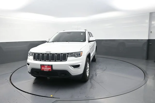 Used 2019 White Jeep Laredo E image 35