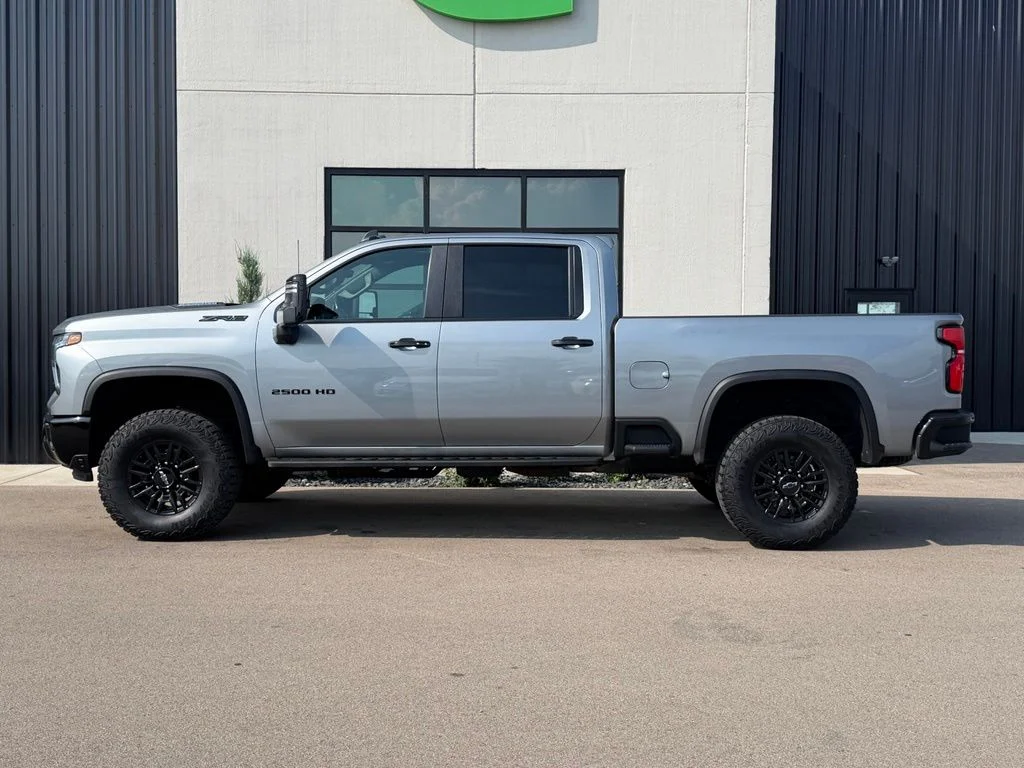 Used 2025 Gray Chevrolet ZR2 image 2