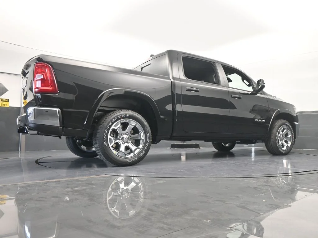 New 2026 Diamond Black Crystal Pearl-Coat Exterior Paint RAM Big Horn/Lone Star image 54