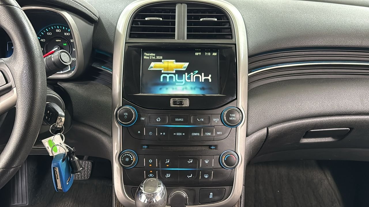 Used 2014 Gray Chevrolet LT image 10