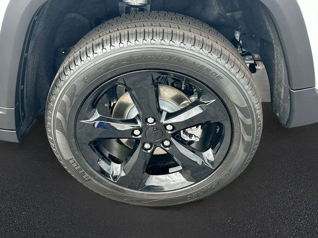 New 2026 Bright White Clearcoat Jeep Limited image 21