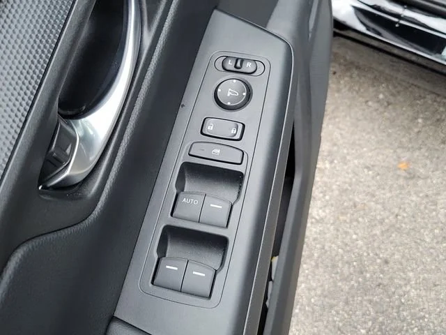 2023 Honda CR-V LX - Photo 21
