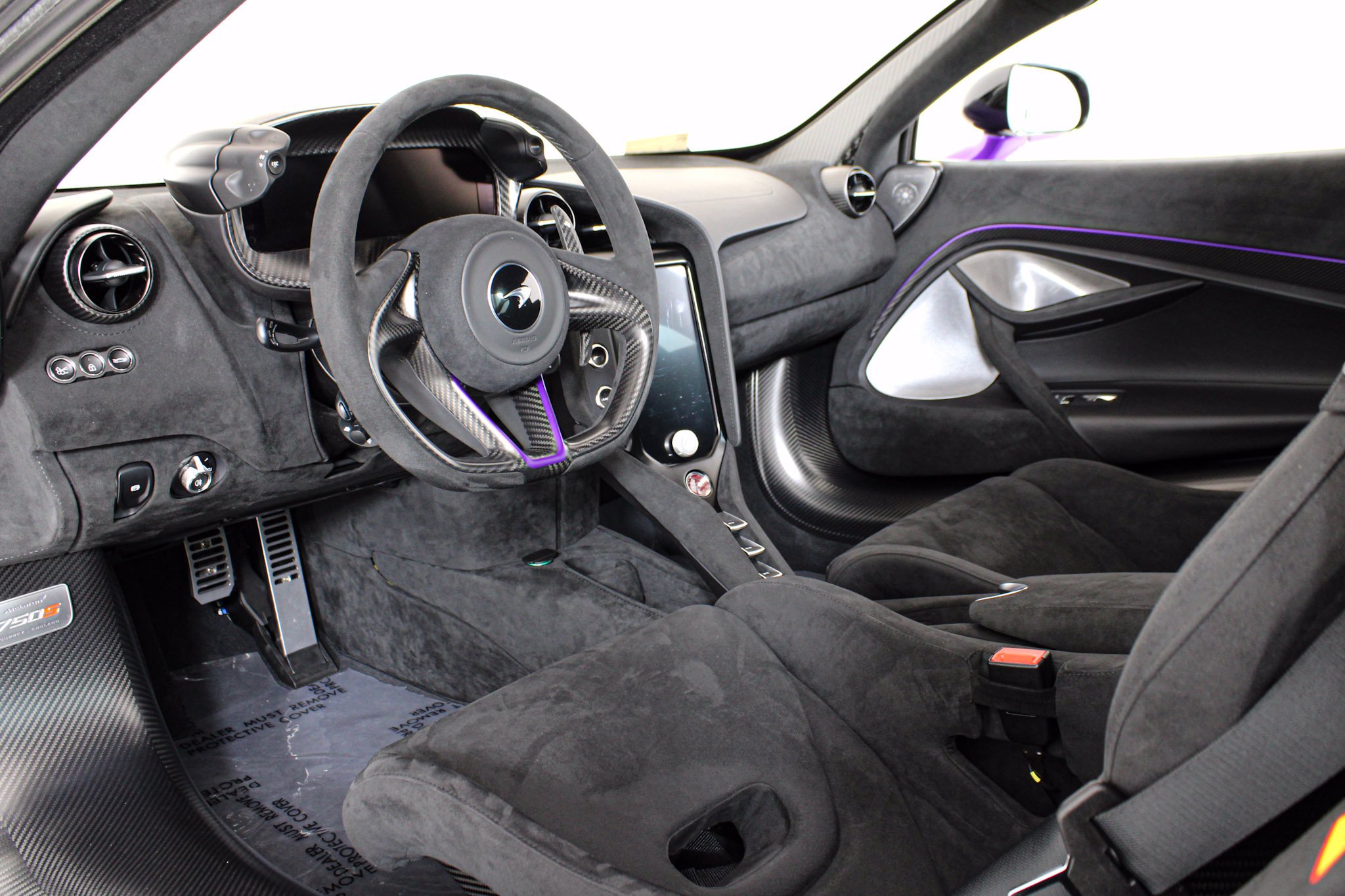 Used 2024 Purple McLaren Coupe image 2