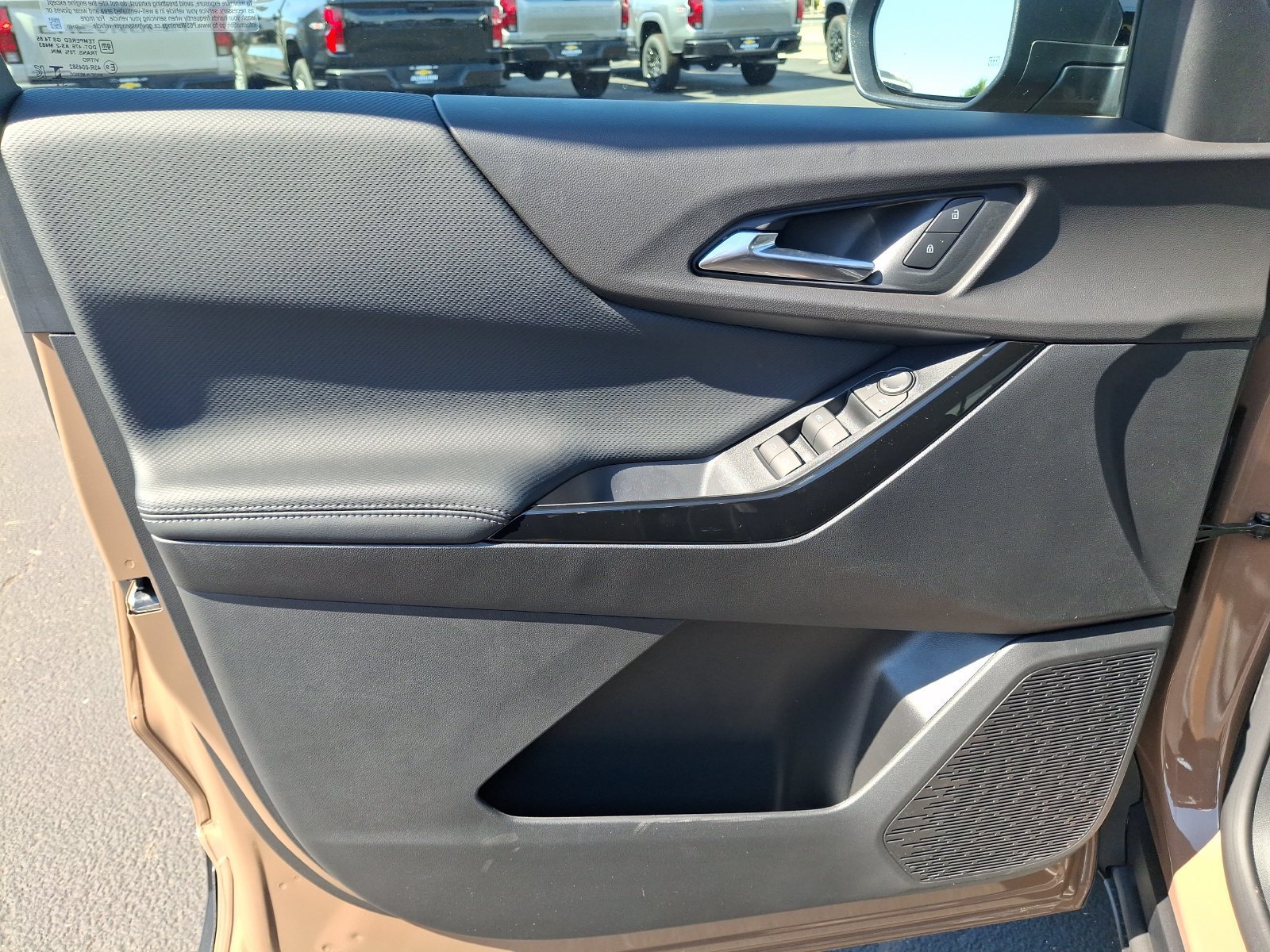 2027 Chevrolet Equinox LT - Photo 15