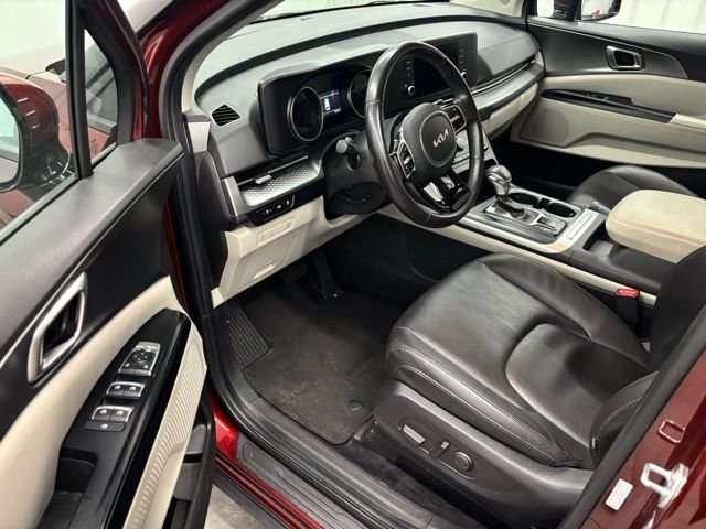 2024 Kia Carnival LX Seat Pkg - Photo 15