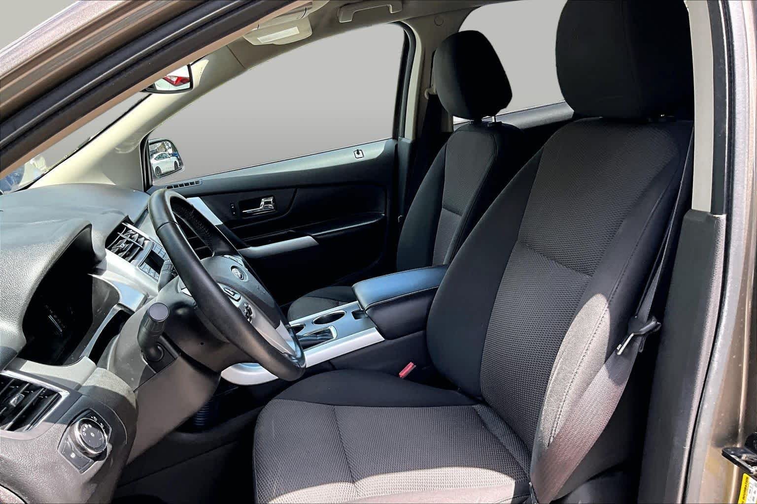 Used 2013 Mineral Grey Metallic Ford SEL image 8
