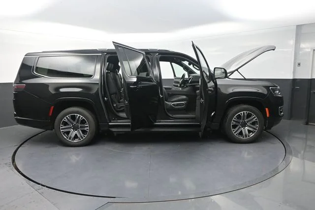 Used 2024 Black Jeep Series II image 39
