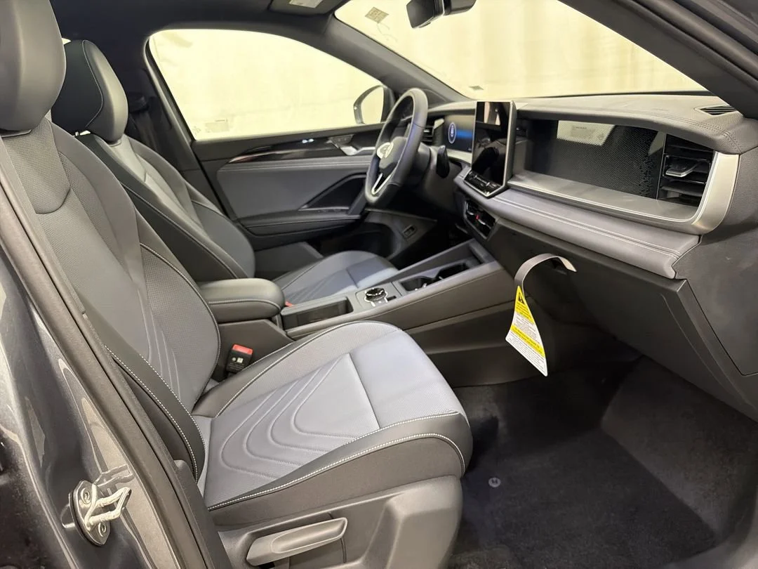 New 2026 Platinum Gray Metallic Volkswagen SE R-Line Black image 15