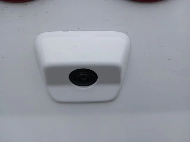 New 2026 Bright White Clear-Coat Exterior Paint Jeep Rubicon image 5