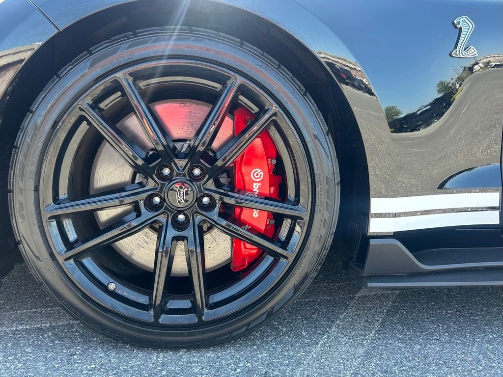 Used 2020 Shadow Black Ford Shelby GT500 image 10