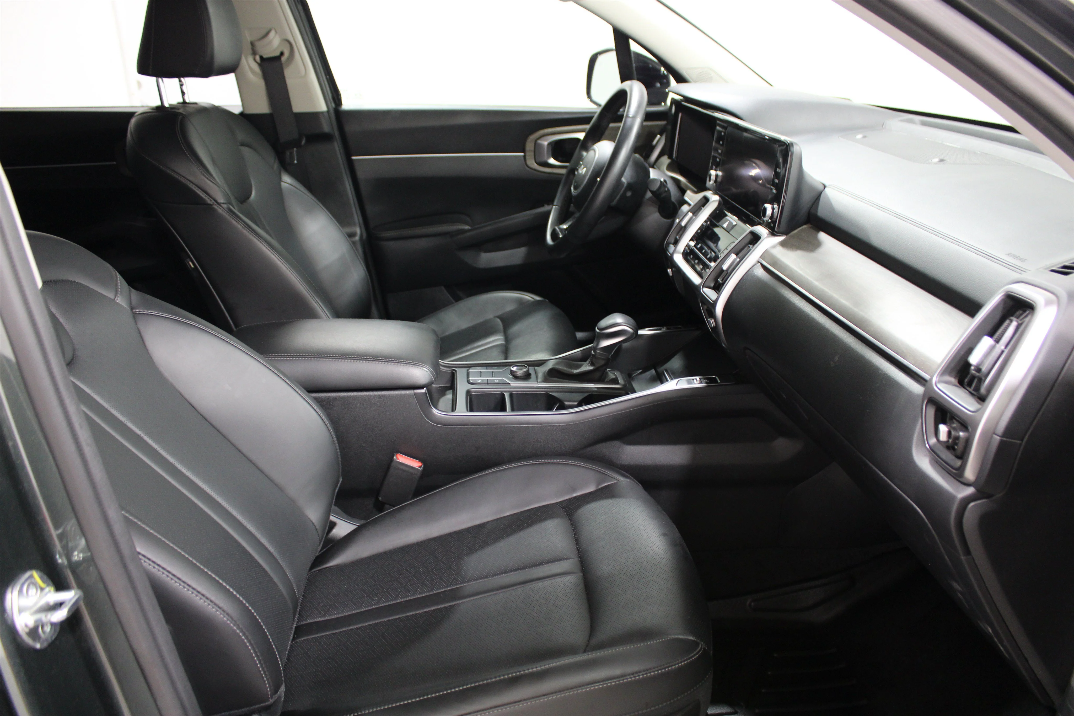 2023 Kia Sorento X-Line S - Photo 24