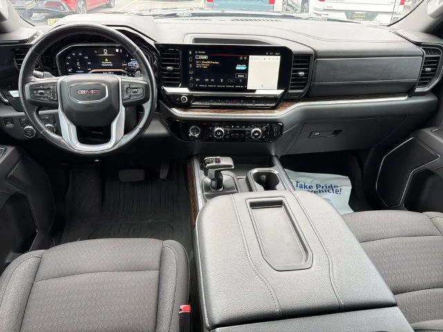 Used 2022 ONYX BLACK GMC Elevation image 22