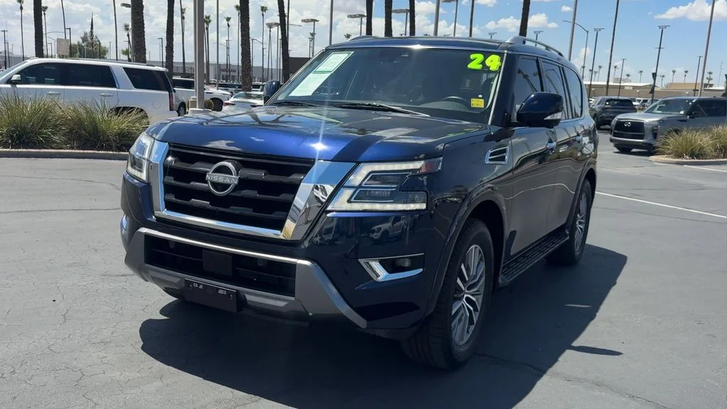 Used 2024 Blue Nissan SL image 5