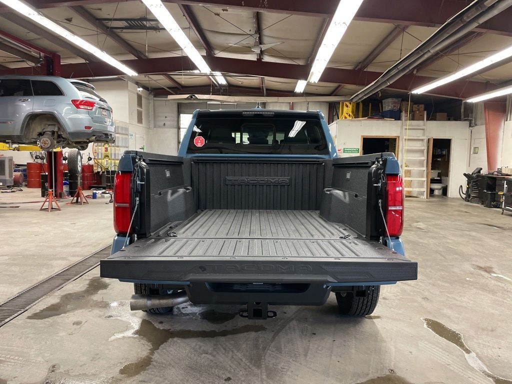 2026 Toyota Tacoma SR5 - Photo 28