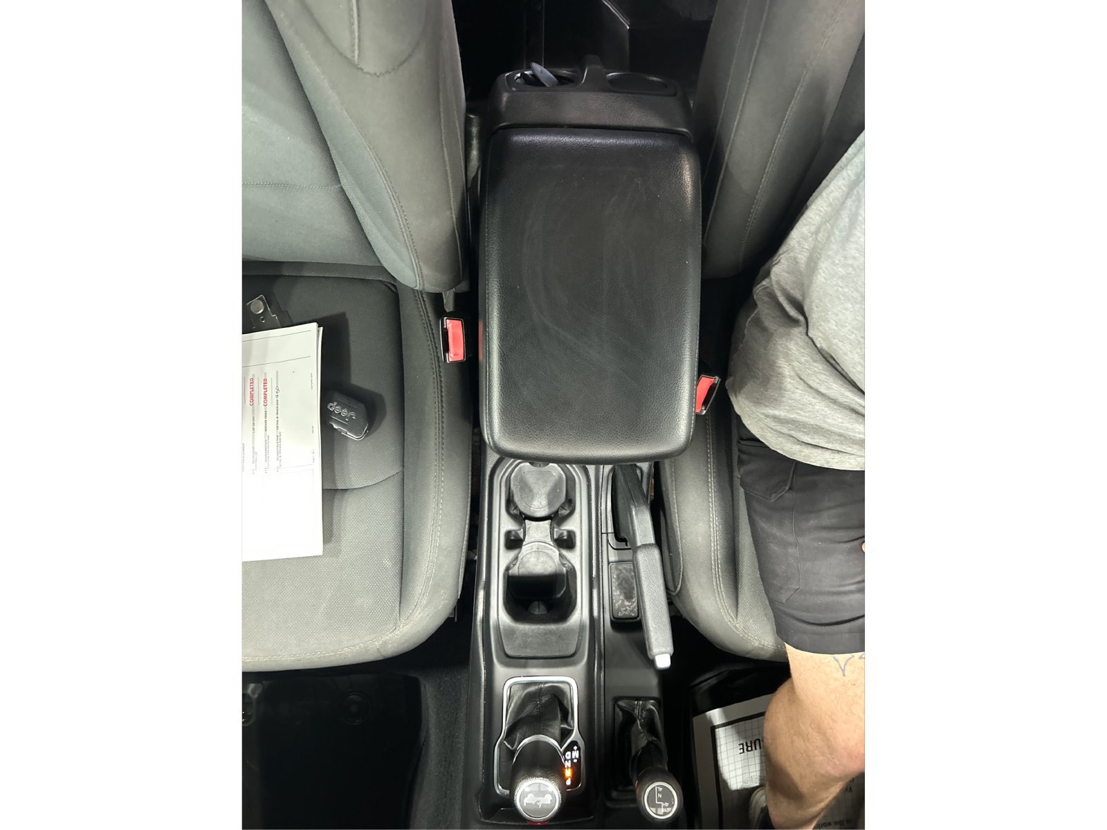 Used 2022 White Jeep Unlimited Willys image 14