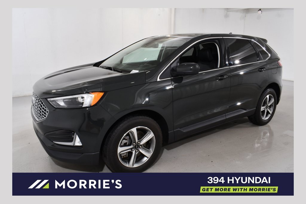 Used 2024 Green Metallic Ford SEL image 1