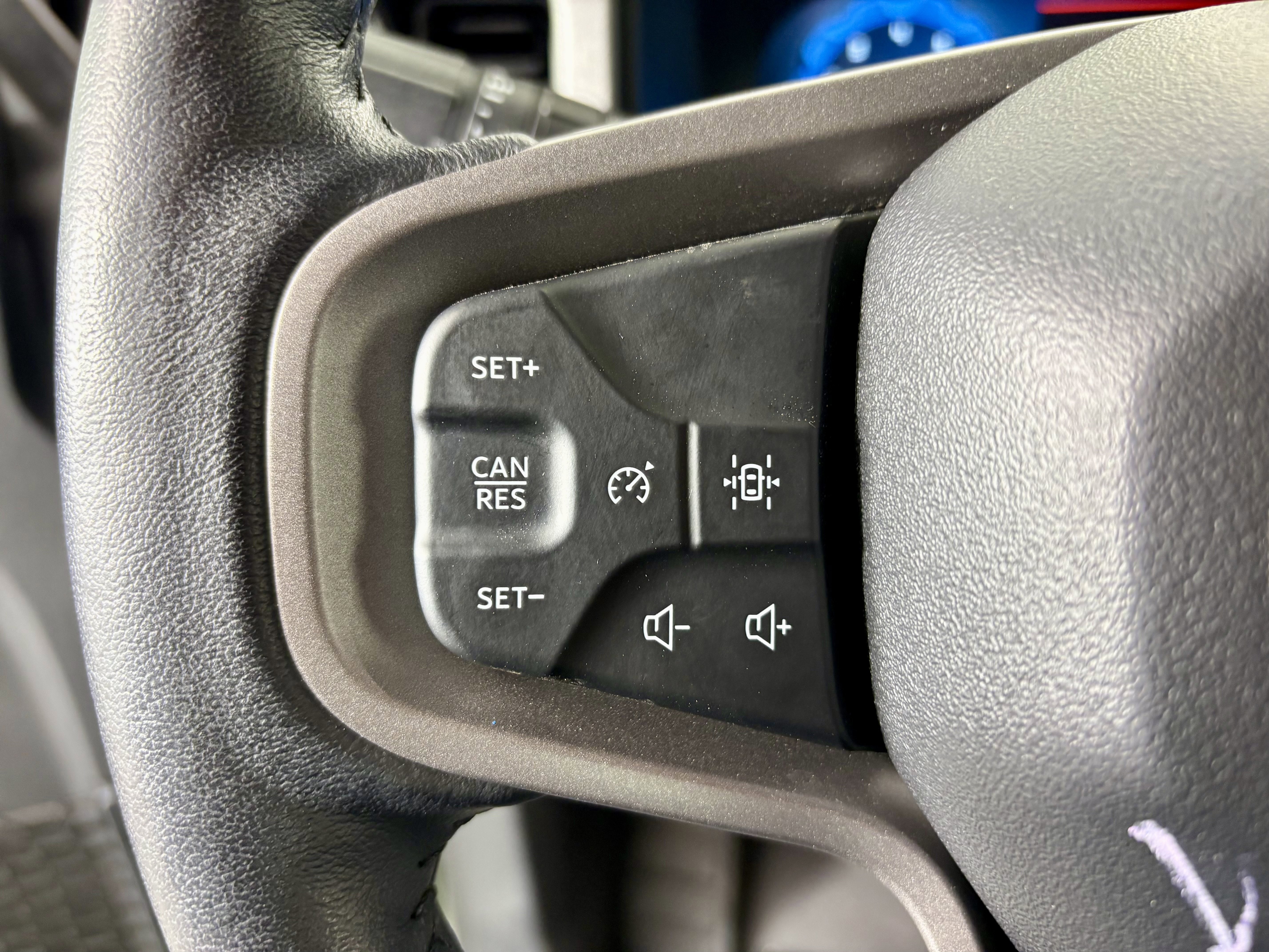 Used 2025 Green Metallic Ford Badlands image 16