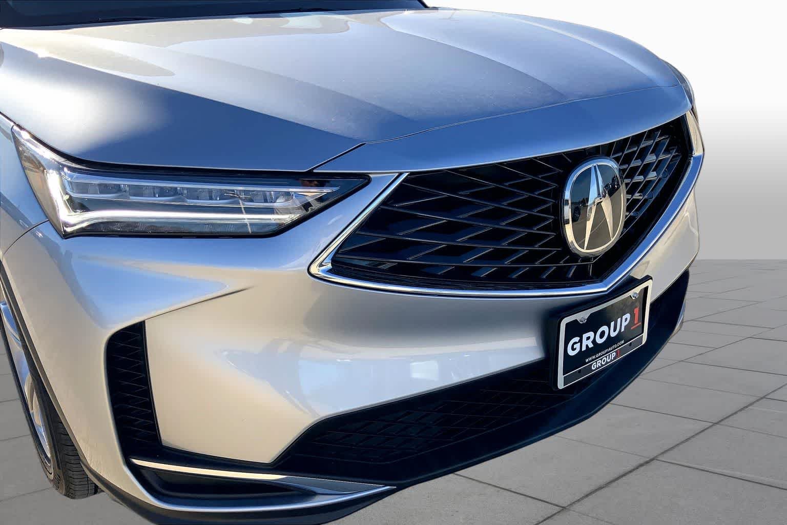 Used 2026 Solar Silver Metallic Acura  image 28