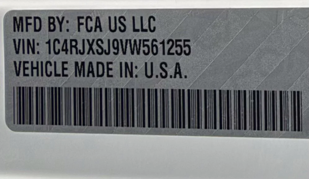 New 2027 Bright White Clear-Coat Paint Jeep Moab 392 image 40