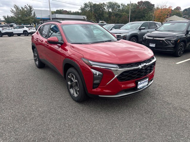 2026 Chevrolet Trax LT - Photo 7