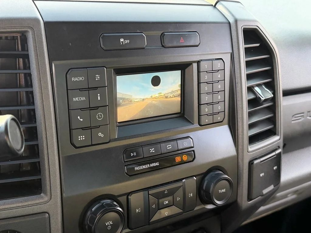 Used 2020 White Ford XL image 20