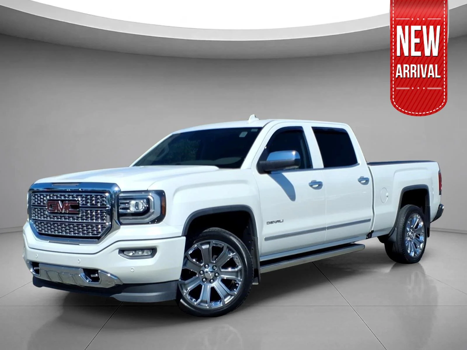 2017 GMC Sierra 4WD Crew Cab Standard Box's photo