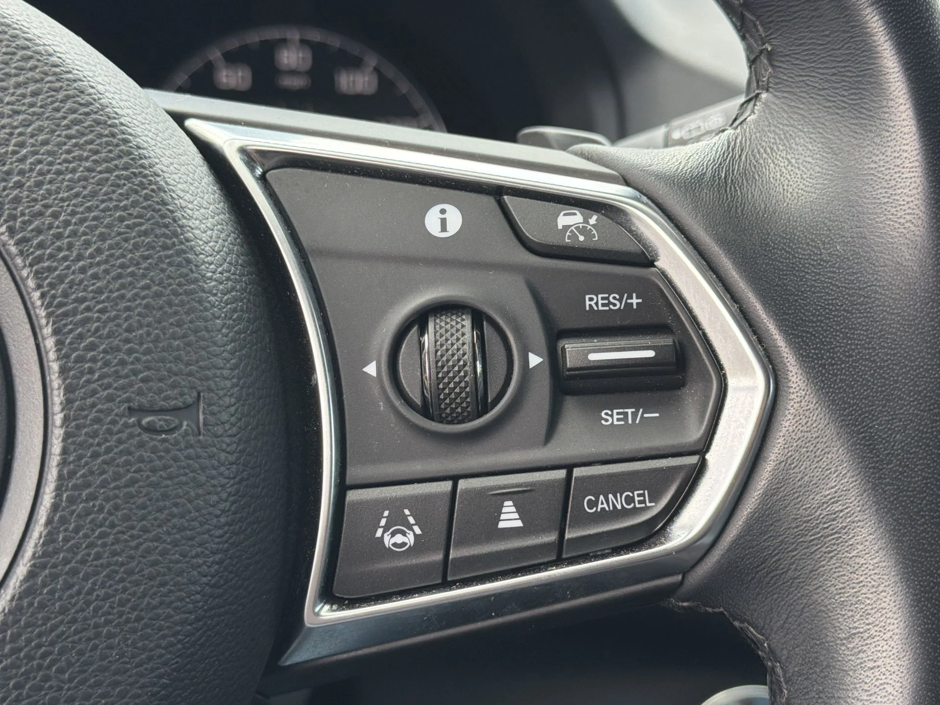 Certified Used 2023 Silver Acura Technology Package image 11