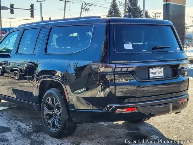 New 2026 High Gloss Black Exterior Paint Jeep Limited Altitude image 6