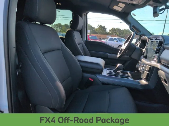 Used 2025 White Ford XLT image 31