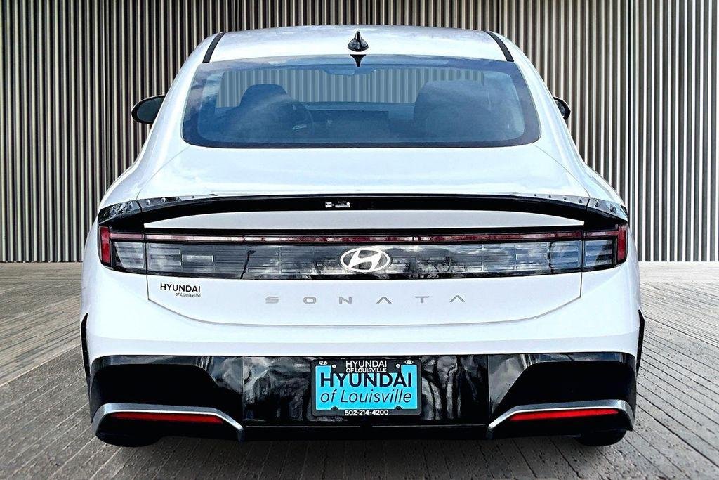 New 2026 Serenity White Hyundai SEL Sport image 4
