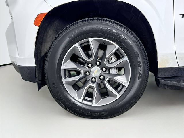 Used 2023 Summit White Chevrolet LT image 34