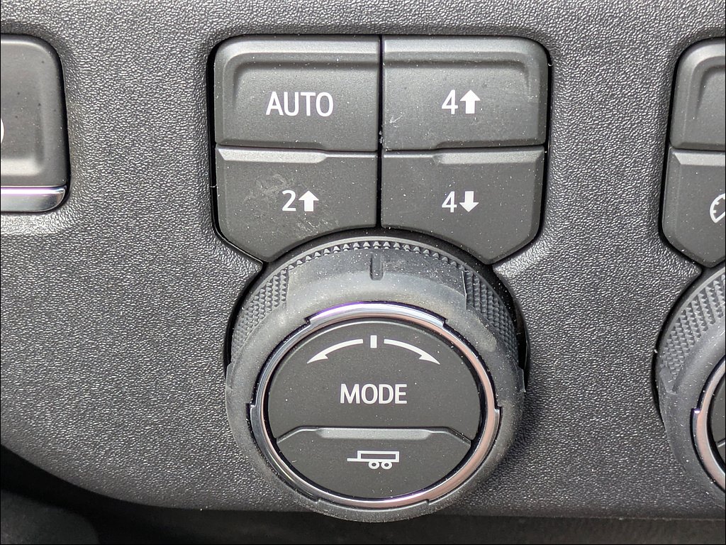 2026 Chevrolet Silverado 3500 HD High Country - Photo 28
