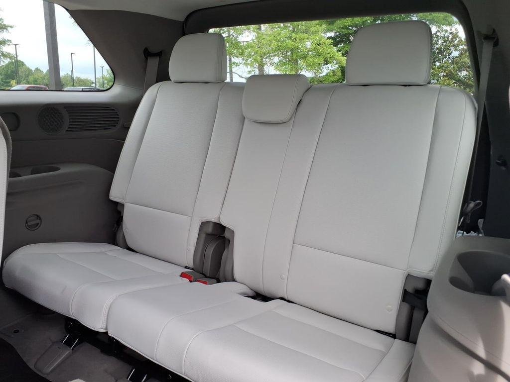 New 2026 White Hyundai SEL Premium FWD image 13