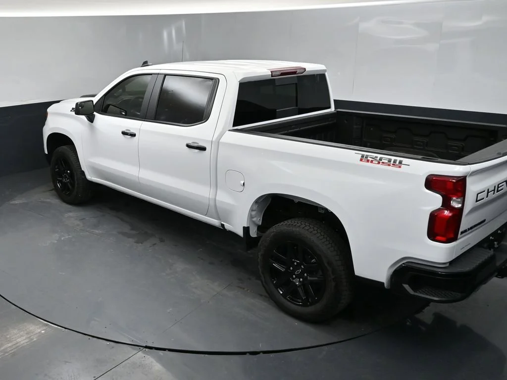 New 2026 Summit White Chevrolet LT Trail Boss image 38