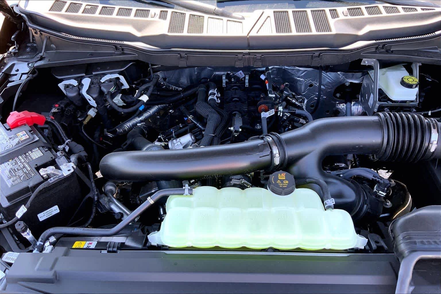 New 2026 Carbonized Gray Metallic Ford Lariat® image 16