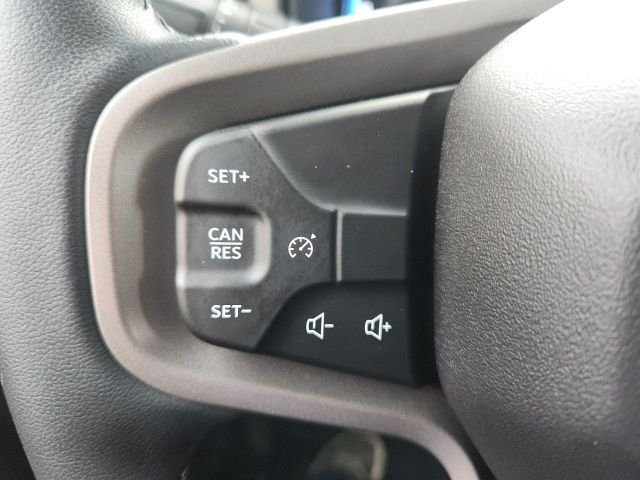 Used 2024 White Ford Badlands image 35