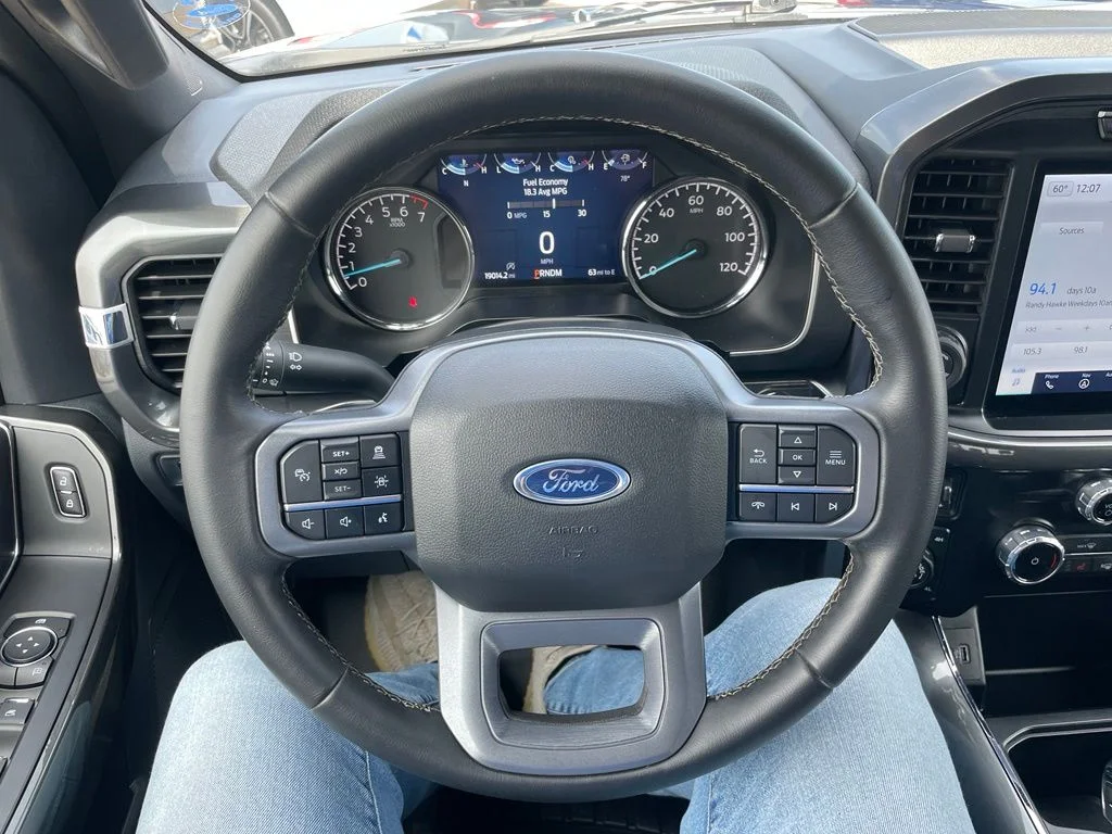 Used 2023 Black Ford XLT image 27