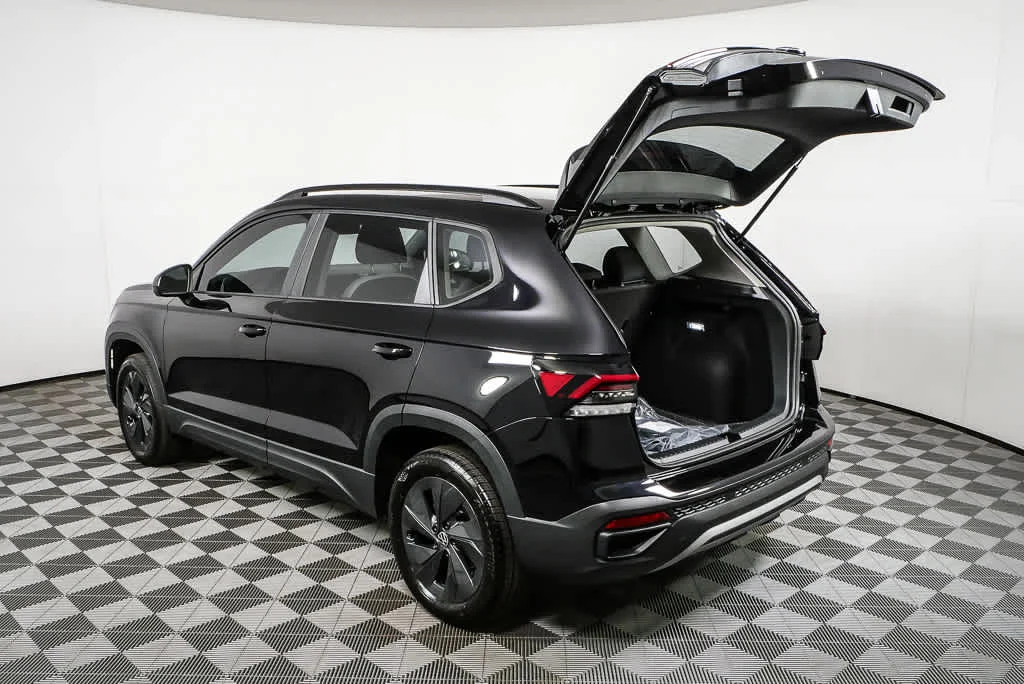 New 2026 Deep Black Pearl Volkswagen S image 31