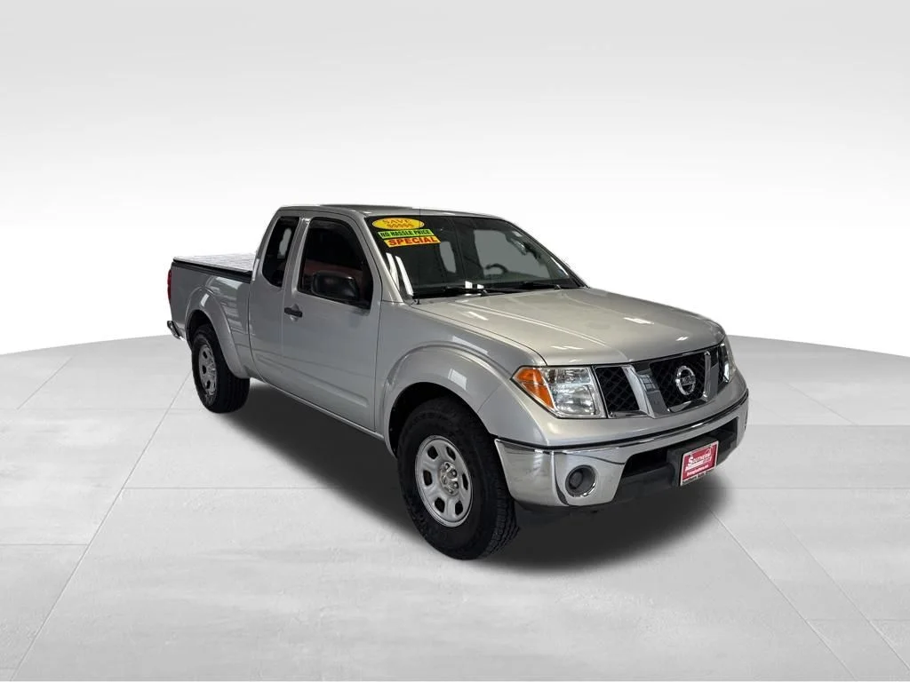 Used 2007 Silver Nissan SE image 8