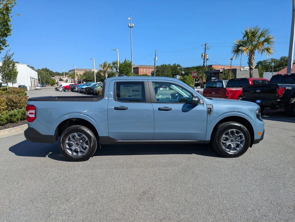 New 2026 Azure Gray Metallic Tri-Coat Ford XLT image 3