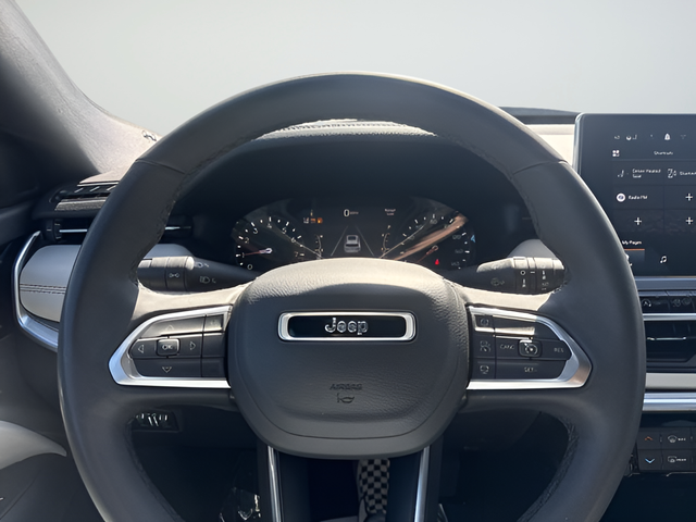 2025 Jeep Compass Limited - Photo 14