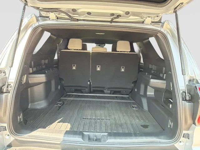 Used 2025 Silver Toyota SR5 image 13